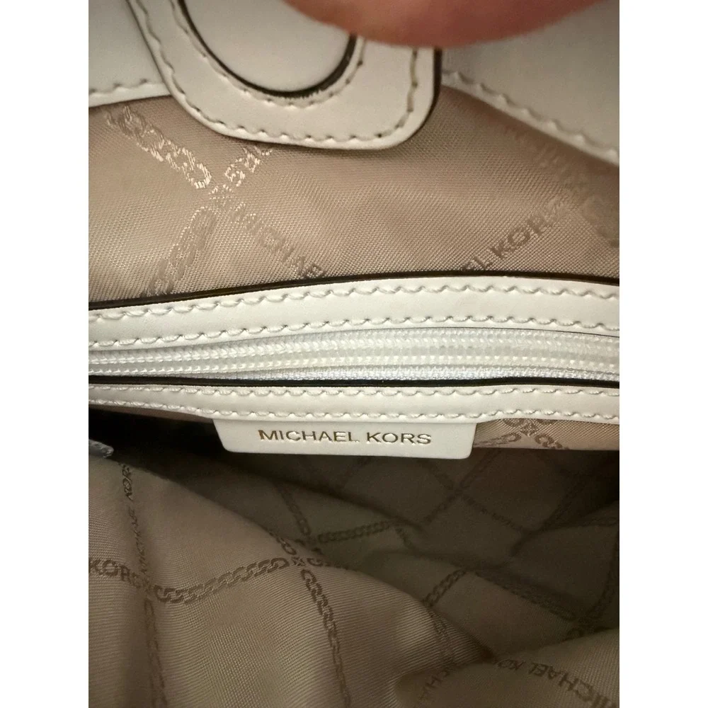 Michael Kors Luisa Messenger Bag White Pebbled Leather Gold Summer Sleek - Picture 5 of 16